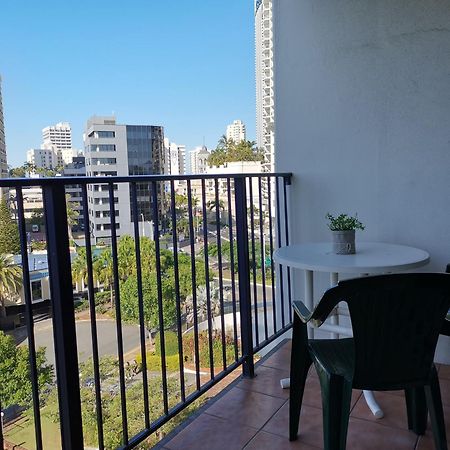 Condor Apartments By Gold Coast Premium Exteriör bild