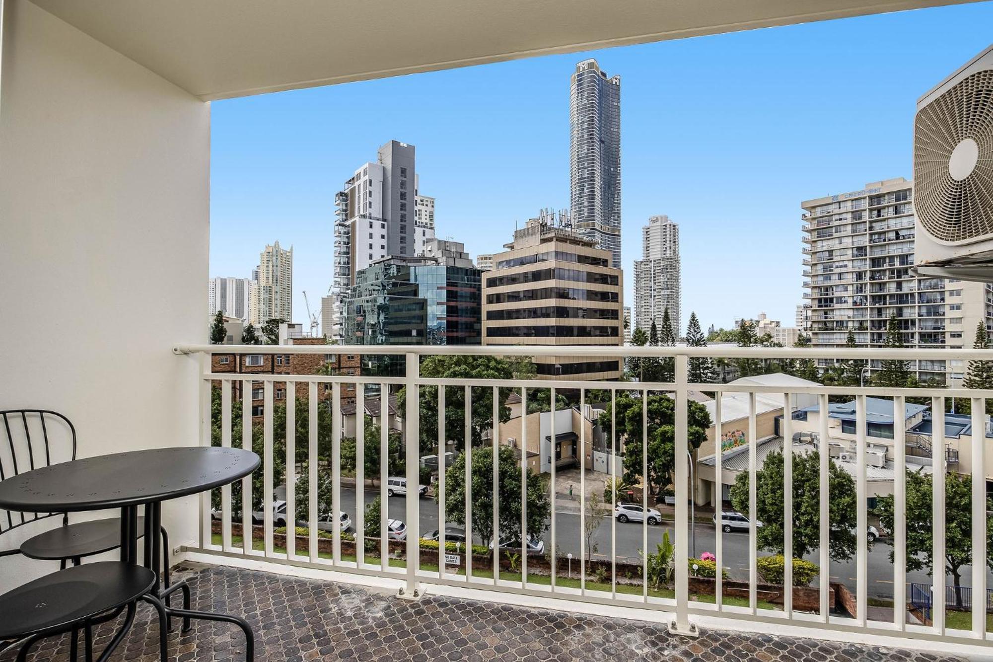Condor Apartments By Gold Coast Premium Exteriör bild